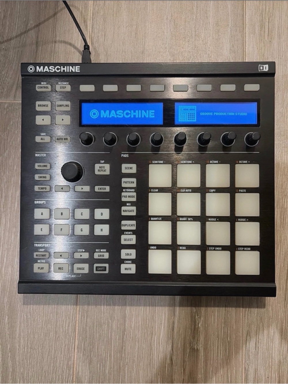 Native Instruments Maschine MK2 Black MIDI Controller Tested + USB Cable - Picture 5 of 7